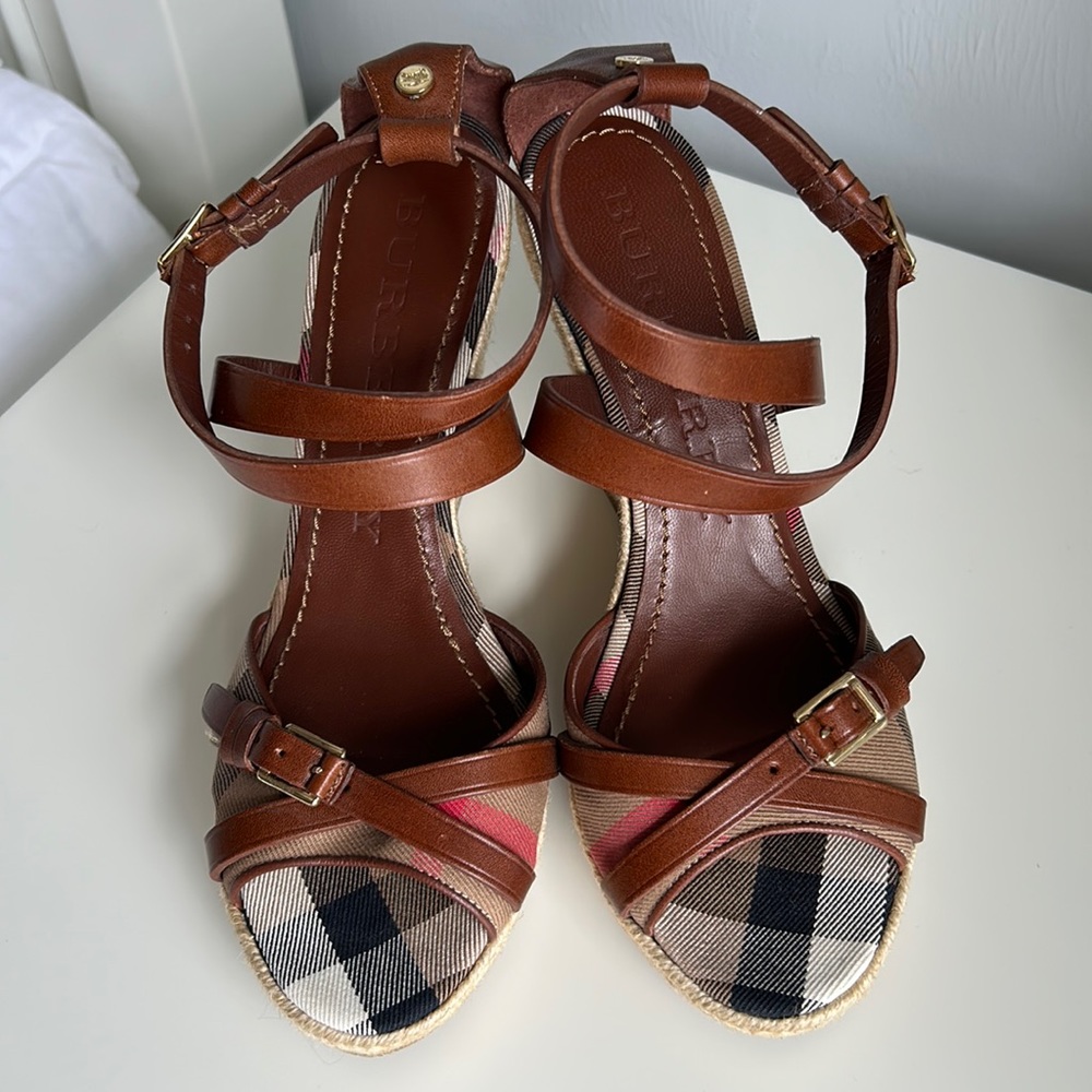 Brand New BURBERRY wedge sandals